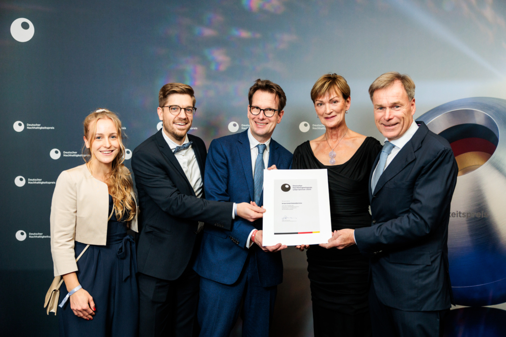 temps-Finalisten-Foto mit dem Vorstand des DNP17 beim Deutschen Nachhaltigkeitspreis in Düsseldorf - temps ist nachhaltig