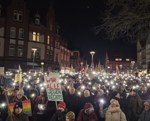 Das Lichterspiel auf der Demonstration gegen Rechts